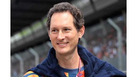 Stellantis, John Elkann rivela il futuro del Gruppo e sorprende: le prossime mosse della holding