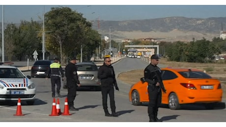 IL VIDEO. Turchia, attacco azienda aerospaziale: 5 morti. Colpiti obiettivi PKK