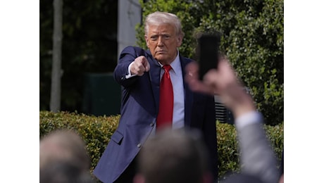 Harvard sostiene i terroristi: così Trump lancia l'assalto alle università Usa