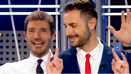 Affari Tuoi, Scampamorte frega il Dottore ma il web impazzisce per un dettaglio: c'entra Stefano De Martino