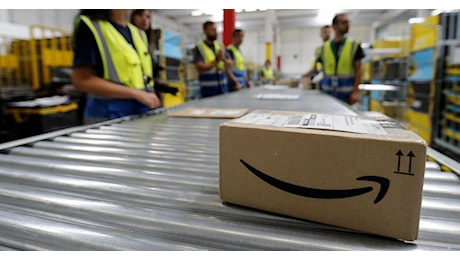 Amazon lancia la consegna Senza Fretta: sconti e premi per chi decide di ricevere i prodotti con più calma. Ecco come funziona e quanto si risparmia