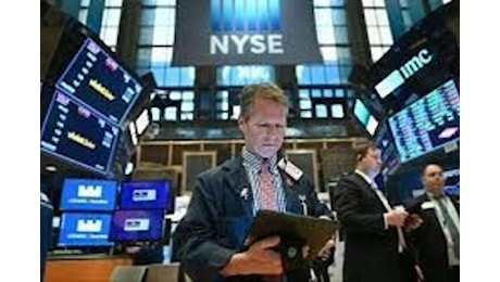 Borsa, Wall Street apre in calo, S&P500 -0,3%, Dj -0,3%