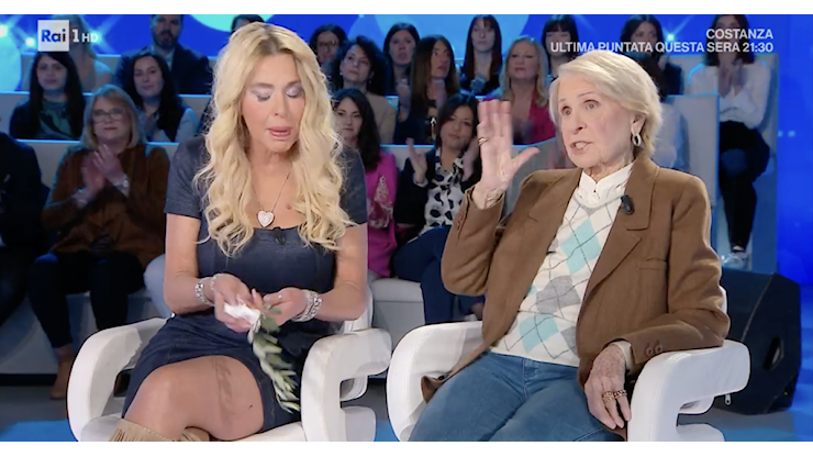 Mamma non ci parliamo da settembre, vuoi sbloccarmi al cellulare?: Valeria Marini commossa a Domenica In cerca di far pace con Gianna Orrù - Il Fatto Quotidiano
