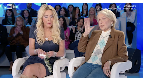 Mamma non ci parliamo da settembre, vuoi sbloccarmi al cellulare?: Valeria Marini commossa a Domenica In cerca di far pace con Gianna Orrù