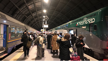 Sciopero treni, disagi per i viaggiatori e raffica di corse cancellate