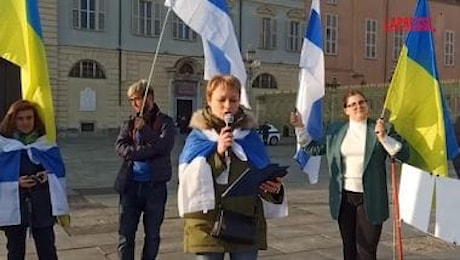 Torino, la 'Comunità dei Russi Liberi' manifesta contro l'invasione dell'Ucraina