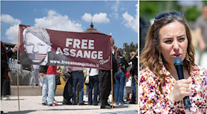 Manifestazione “free Assange” a Milano, la moglie: “Trattato come il peggior criminale”
