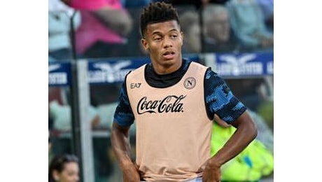 Napoli, rapinarono orologio al calciatore David Neres: 3 arresti