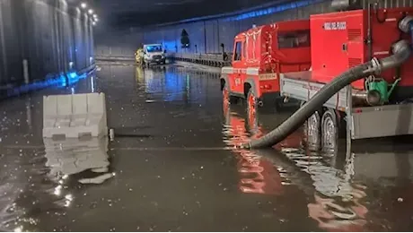 Attraversamento allagato, riaperta la carreggiata sud. Per la nord bisogna attendere