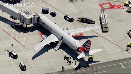 VIDEO Usa, fumo da portatile: evacuato volo a San Francisco