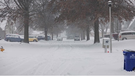 Allerta neve, USA tempesta invernale: morti e voli cancellati