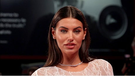 L'ex Miss Italia Carolina Stramare ha dato alla luce la sua prima figlia: ecco chi è il compagno