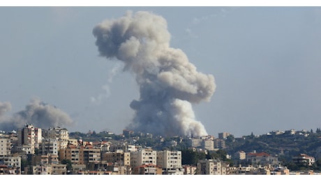 L’esercito israeliano si prepara a un’operazione di terra in Libano