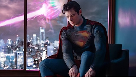 Superman: nuove foto dal set anticipano la presenza di un villain alieno?