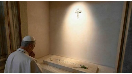 Papa Leone XIV, la visita a Genazzano e l’omaggio a Bergoglio: oggi la folla a San Pietro