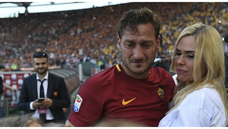 Ilary Blasi: «Francesco (Totti) era spesso assente, ho sempre fatto da sola. Per i miei figli Bastian è l'amico speciale di mamma»