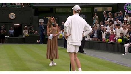 Sinner a Wimbledon, l'intervista dopo la vittoria: Ho fatto amicizia, il pubblico esplode