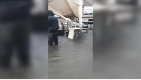 Il video di Cesenatico allagata per la pioggia: «Caduti 170 millimetri in poche ore, tutte le strade impraticabili»