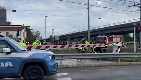 Morta la ragazzina investita da un treno merci a Padova