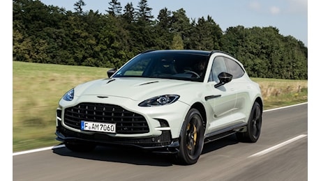 Aston Martin DBX: Un velocissimo “tappeto” tecnologico