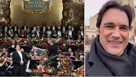 Il tenore Francesco Demuro incanta al concerto di Capodanno di Venezia: sei minuti di applausi al teatro La Fenice