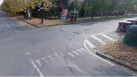 Bologna, morto il 17enne dell'incidente di Sant'Agata Bolognese: «Aveva preso la moto di un amico e si era scontrato con un'auto»