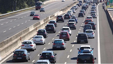 Caos traffico verso Genova: lunghissime code sulle autostrade