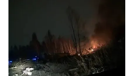 Un aereo cargo Boeing 737-476 si è schiantato contro un edificio residenziale a Vilnius