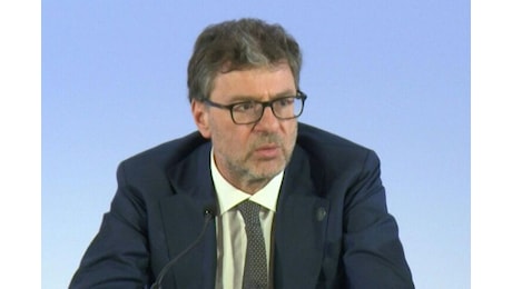 Manovra, Giorgetti: io figlio operai, sacrifici solo per chi può farli