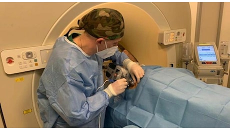 Tumori, cinque su 100 causati dalla Tac: «Le radiazioni potrebbero portare a cancro ai polmoni e al seno»: lo studio dell'università di San Francisco