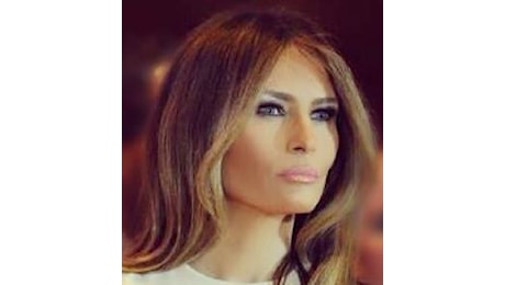 ANALISI DELL’ABBIGLIAMENTO DI MELANIA, LA MOGLIE DI TRUMP