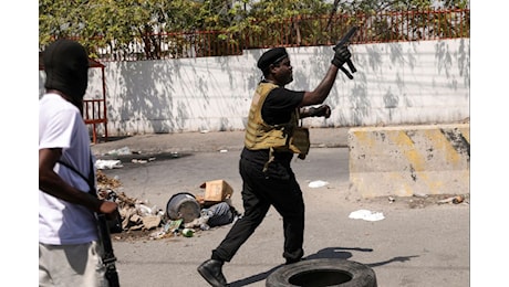 Orrore a Haiti. Pont-Sondé messa a ferro e fuoco da una gang: settanta civili trucidati