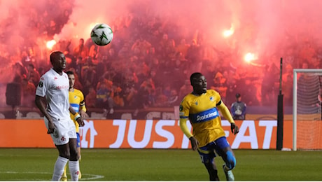 DIRETTA / Apoel Nicosia-Fiorentina 2-0, viola clamorosamente sotto al GSP Stadium