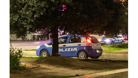 Verona, sparò e uccise 26enne in stazione: agente indagato per eccesso colposo di legittima difesa