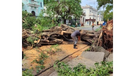 Cuba: arresti dopo manifestazioni contro stop a elettricità per uragano