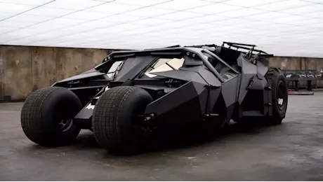 Batmobile Tumbler: ecco quanto costa l'auto di Bruce Wayne