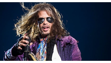 “Decisione straziante e difficile, non faremo più tour. Steven Tyler non può recuperare l'infortunio vocale”: l'annuncio a sorpresa degli Aerosmith