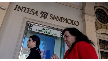 Intesa: Coviello fu beccato, ma lasciato 6 mesi a spiare