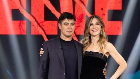 Scamarcio da Fagnani: «Che fatica quel finto amplesso con Monica Bellucci. E ora sono innamorato di Benedetta Porcaroli»