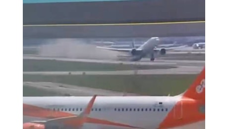 Il video dell’incidente tail strike a Milano Malpensa
