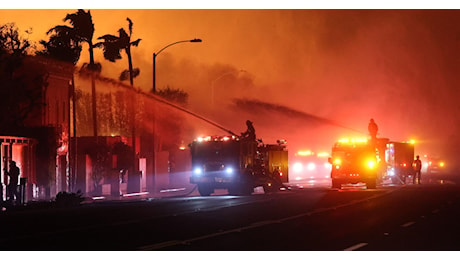 Incendi a Los Angeles, rinviata Lakers-Charlotte Hornets. Bruciata anche la casa di coach JJ Redick