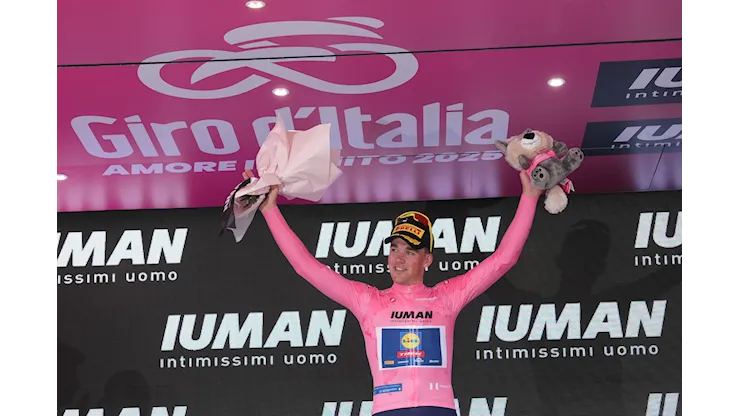 Giro d'Italia 2025, Mads Pedersen: La vittoria più bella, indossare la Maglia Rosa è fantastico - | CyclingPro.Net Giro d'Italia 2025, Mads Pedersen: La vittoria più bella, indossare la Maglia Rosa è fantastico - | CyclingPro.Net