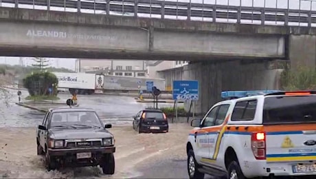 Sassari, si allaga il sottopasso della Sassari-Alghero tra La Landrigga e Predda Niedda