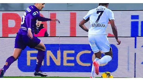 VIDEO Fiorentina-Napoli 0-1, che gol di Neres: azzurri in vantaggio al 29′