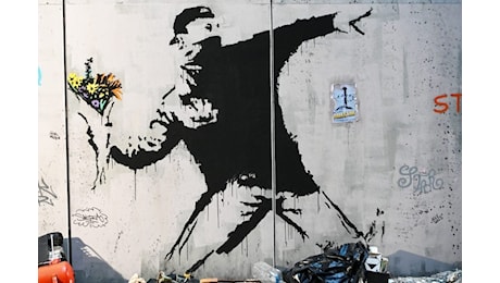 “La Polizia Italiana smantella un’organizzazione di falsificazione d’arte, sequestrando oltre 200 milioni di dollari in opere false di Banksy, Picasso e altri”