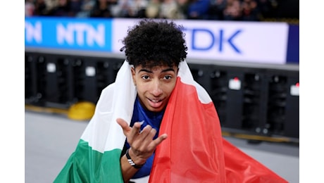 Chi è Mattia Furlani: a Parigi 2024 dopo aver battuto il record mondiale under 20 nel salto in lungo