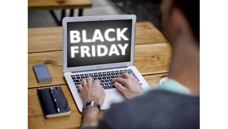 Il Black Friday vola online. Ma per il 60% dei negozi è inutile