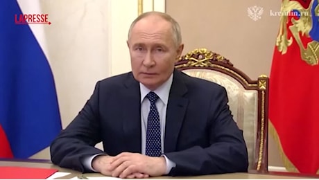 VIDEO Kazakistan, Putin si scusa con presidente azero per schianto aereo