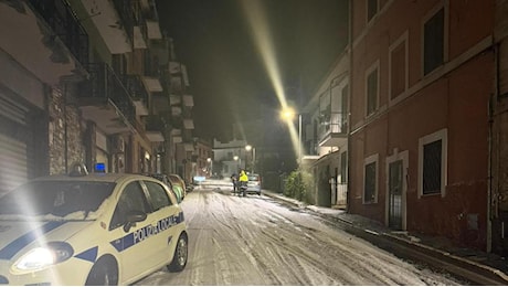 Circeo imbiancato, una forte grandinata trasforma il paesaggio: “Sembra neve”