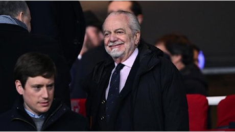 De Laurentiis officiante prende in giro lo sposo: Nascondi una latente juventinità?